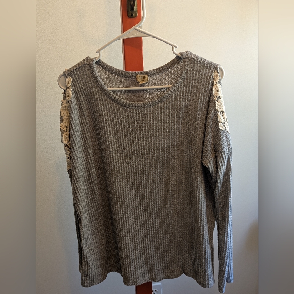 True Craft gray long sleeve.